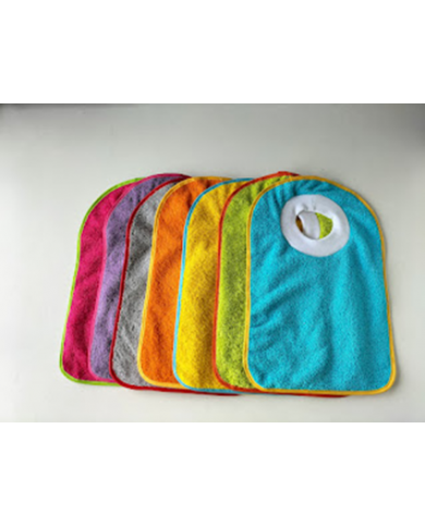 Babero cuello canalé fuerte plástico