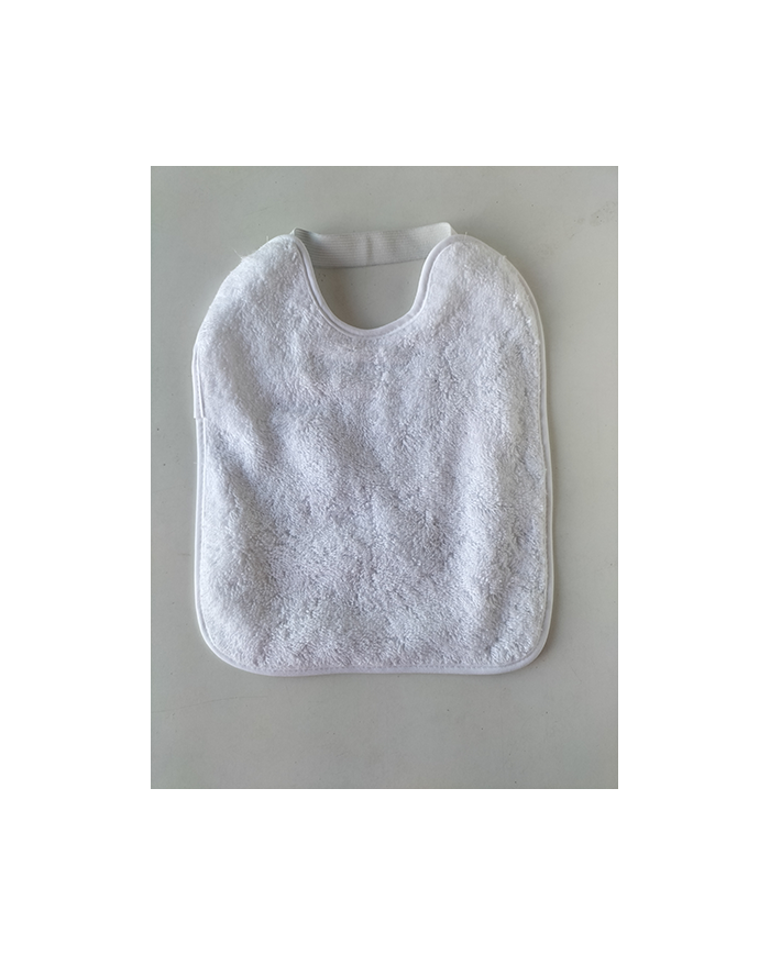 BABERO GOMA CUADRADO PASTEL PLÁSTICO