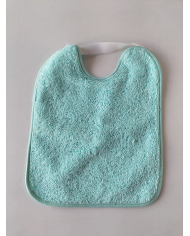 BABERO GOMA CUADRADO PASTEL PLÁSTICO