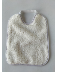 BABERO GOMA CUADRADO PASTEL PLÁSTICO