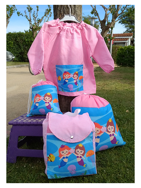 Bata cuello goma bolsillo estampado